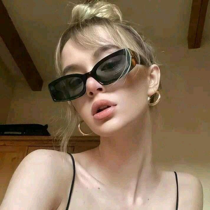 Nora Black